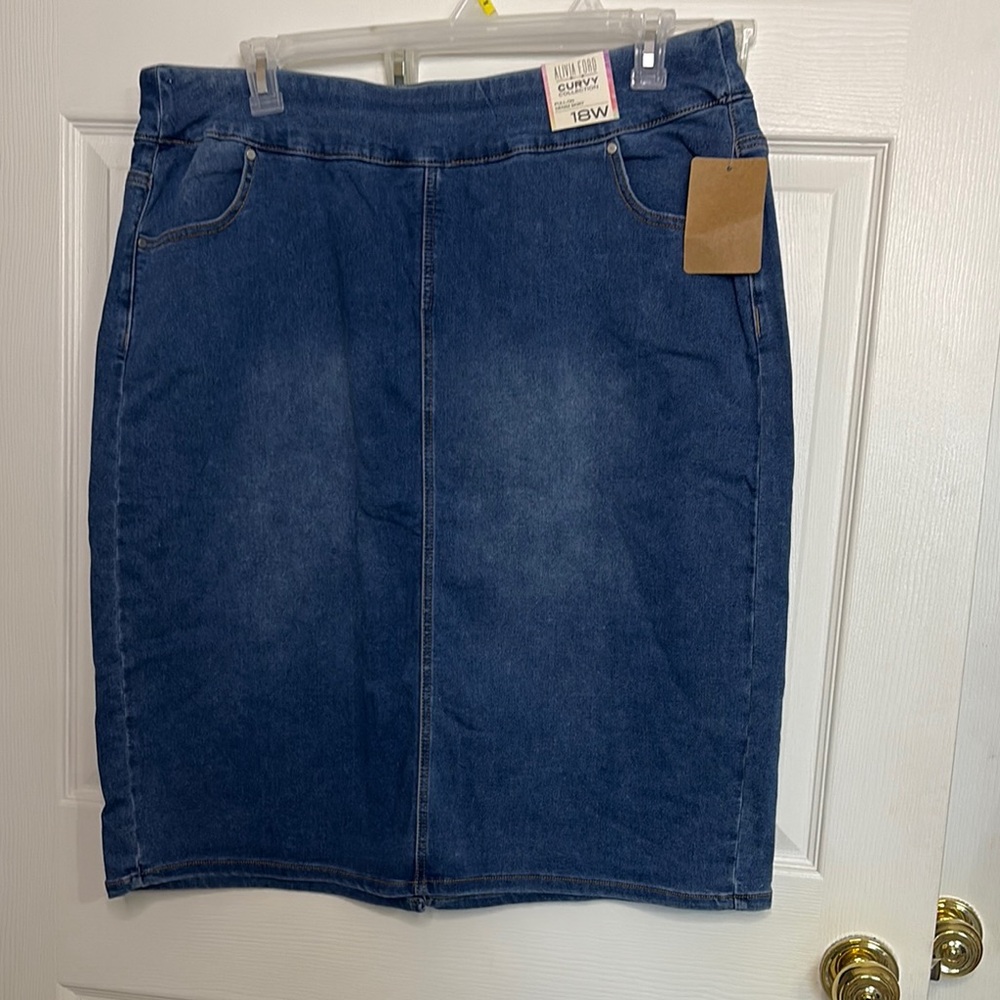 NWT Alivia ford Blue Knee-Length Pencil Skirt for Casual Wear